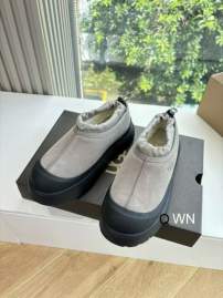 Picture of UGG Shoes _SKUUGGsz35-40WN100319833